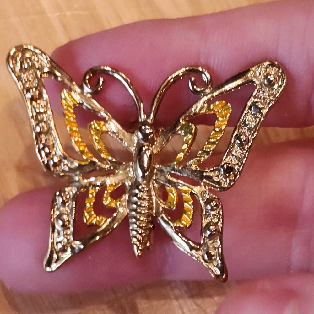 Small Gold Tone Butterfly Brooch